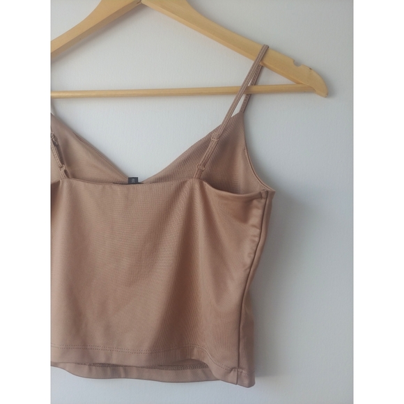 Dynamite Cropped Tank Top - Picture 4 of 6